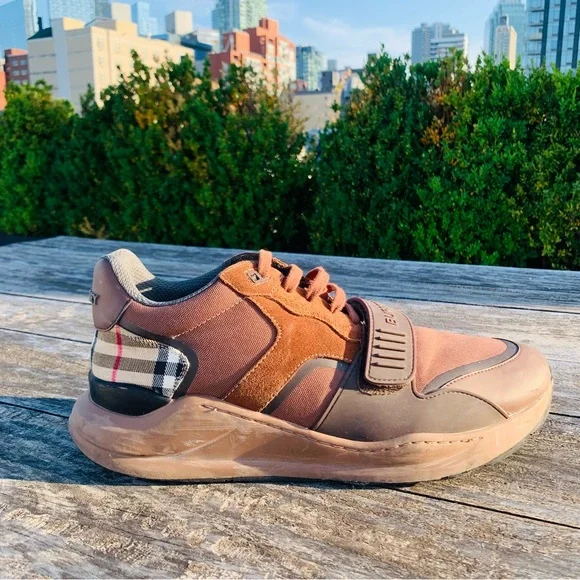 Burberry Ramsey Brown Sneakers - Picture 11 of 16